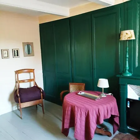 A Vol D'oiseau בית אירוח